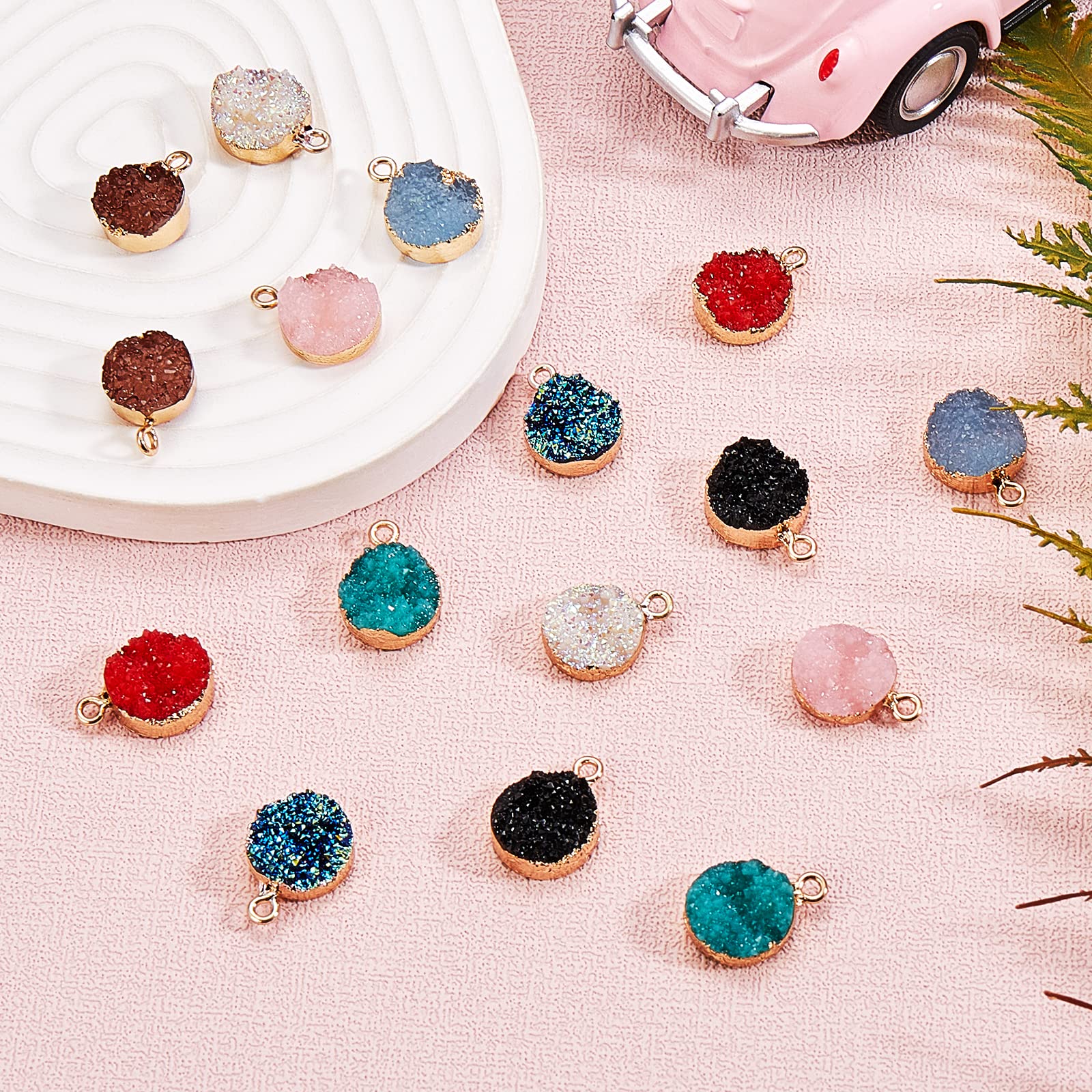 BEEFLYING 16 Pcs 8 Colors Electroplate Druzy Resin Pendants Flat Round Resin Charms Findings for Jewelry Necklaces Bracelets Earrings Making - Image 5