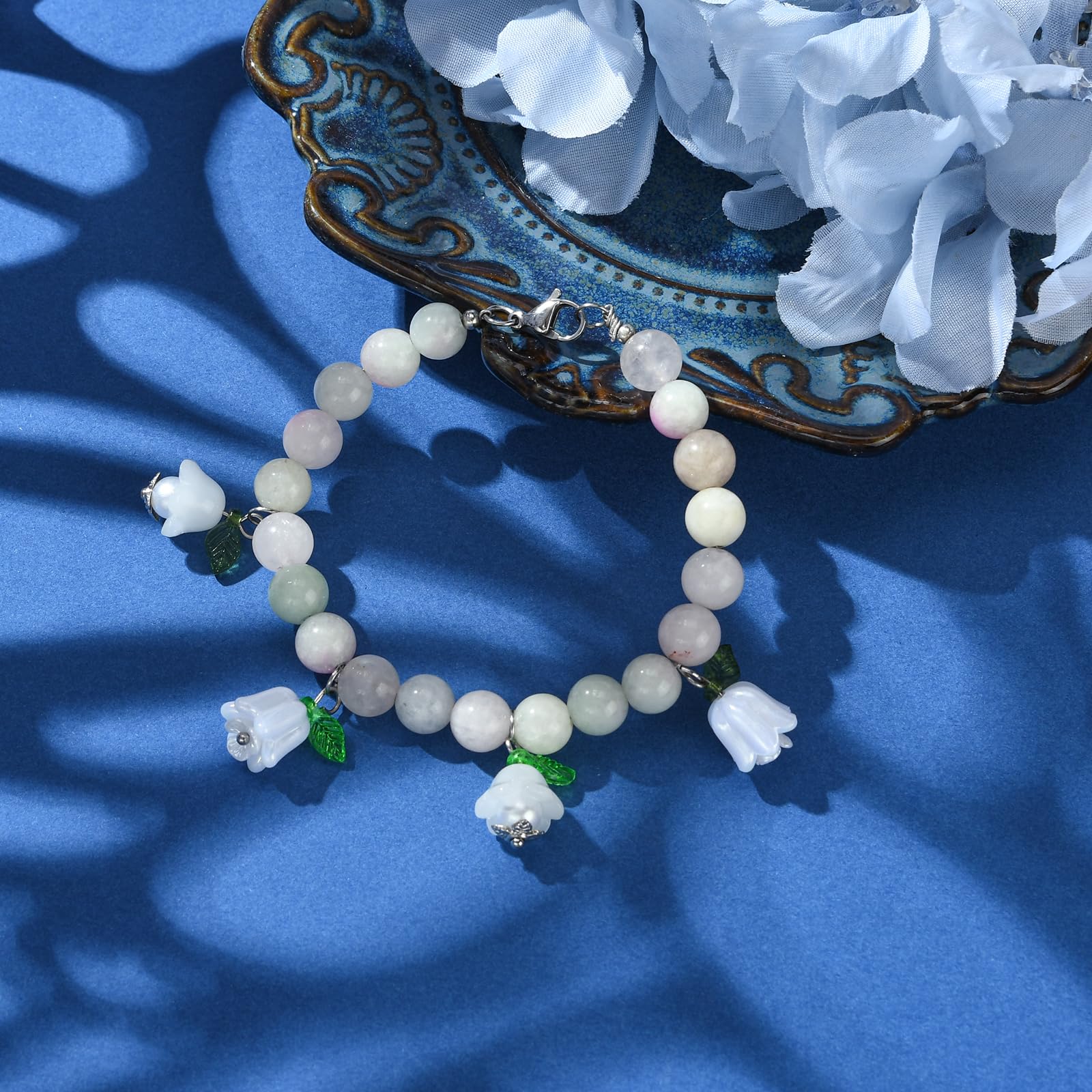 BEEFLYING 180Pcs Mixed Glass Flower Beads Charms Acrylic Leaf Beads Charms Acrylic Pearls Loose Spacer Beads for Jewelry Bracelet Earring Making and Craft DIY - Image 6