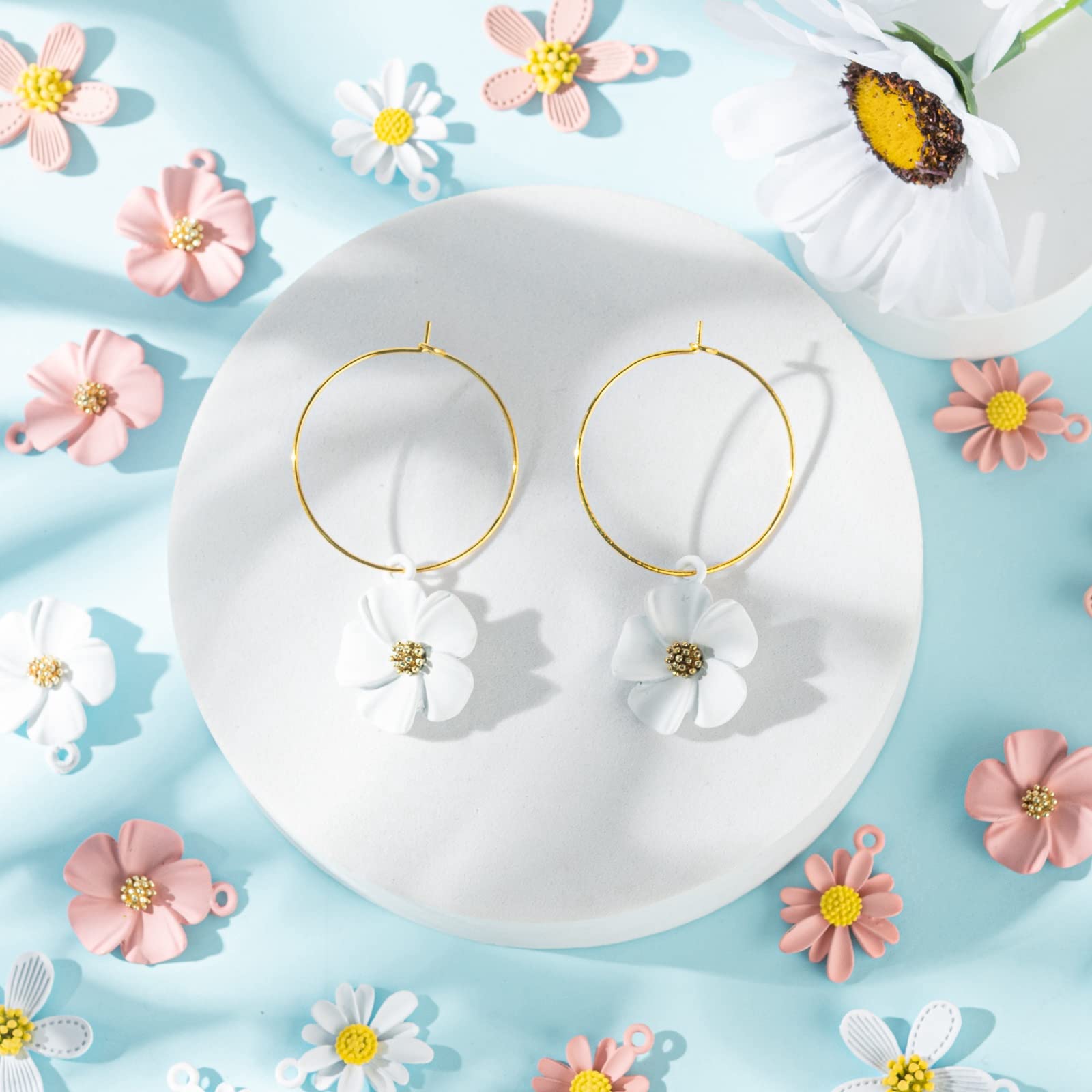 BEEFLYING 24pcs Alloy Colorful Flower Daisy Charms Metal Daisy Pendants for Jewelry Making Earrings Necklaces Bracelets - Image 4